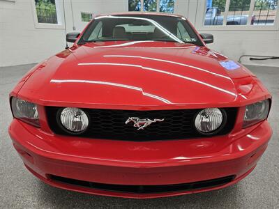 2006 Ford Mustang GT Deluxe   - Photo 10 - Spring City, PA 19475