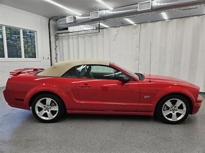 2006 Ford Mustang GT Deluxe   - Photo 12 - Spring City, PA 19475