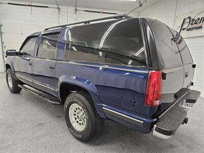 1997 Chevrolet Suburban K1500 4dr K1500   - Photo 7 - Spring City, PA 19475