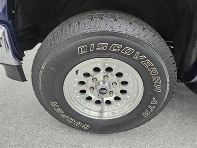 1997 Chevrolet Suburban K1500 4dr K1500   - Photo 16 - Spring City, PA 19475