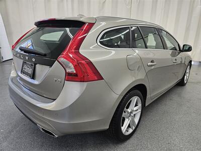 2015 Volvo V60 T5 Drive-E Premier   - Photo 5 - Spring City, PA 19475