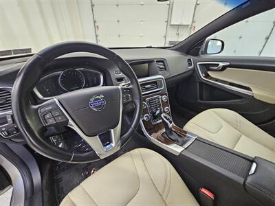 2015 Volvo V60 T5 Drive-E Premier   - Photo 11 - Spring City, PA 19475