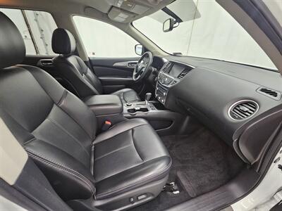 2017 Nissan Pathfinder SL   - Photo 12 - Spring City, PA 19475