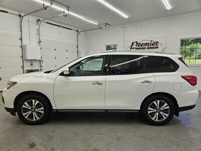 2017 Nissan Pathfinder SL   - Photo 8 - Spring City, PA 19475