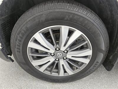 2017 Nissan Pathfinder SL   - Photo 16 - Spring City, PA 19475