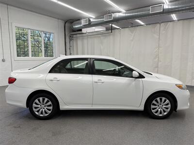 2012 Toyota Corolla LE   - Photo 4 - Spring City, PA 19475