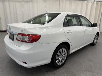 2012 Toyota Corolla LE   - Photo 5 - Spring City, PA 19475