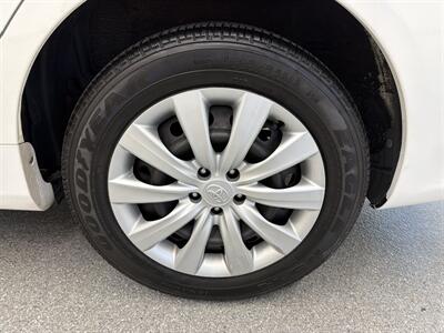 2012 Toyota Corolla LE   - Photo 16 - Spring City, PA 19475