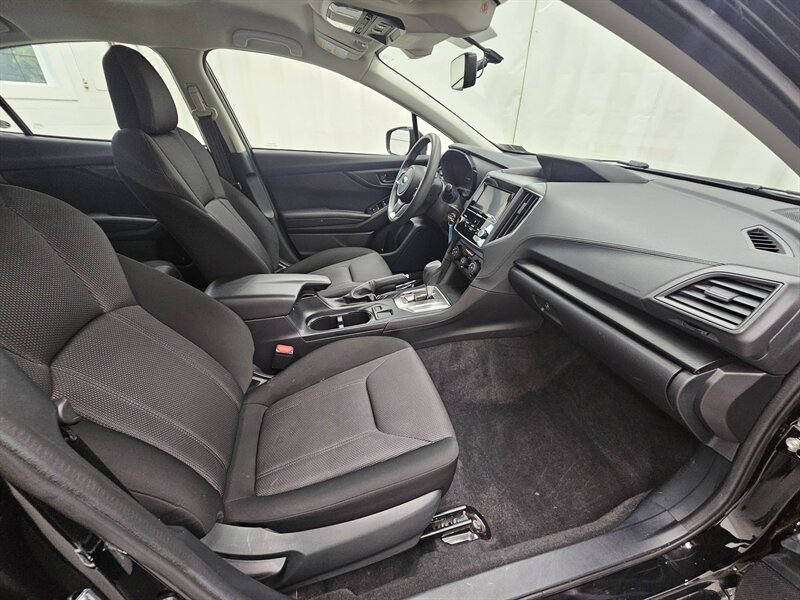 2022 Subaru Impreza Base photo 13