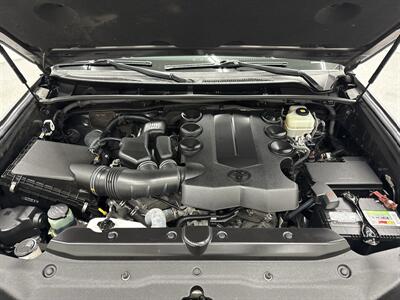 2018 Toyota 4Runner SR5 - Photo 9 - Spring City, PA 19475