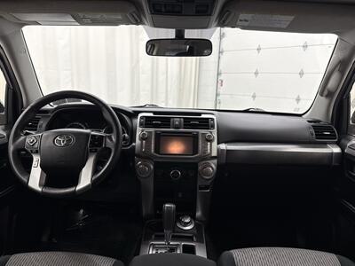 2018 Toyota 4Runner SR5 - Photo 14 - Spring City, PA 19475