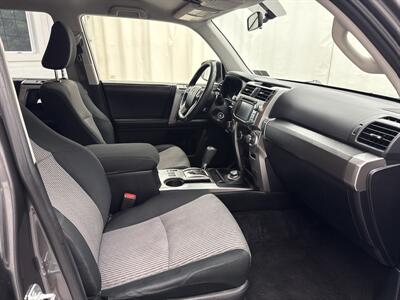 2018 Toyota 4Runner SR5 - Photo 12 - Spring City, PA 19475