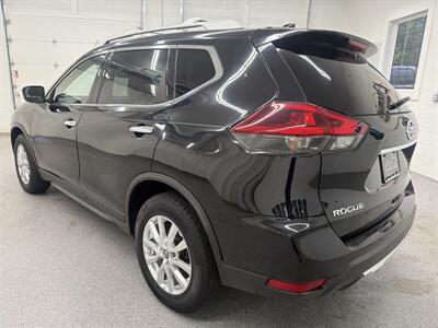 2018 Nissan Rogue SV - Photo 7 - Spring City, PA 19475