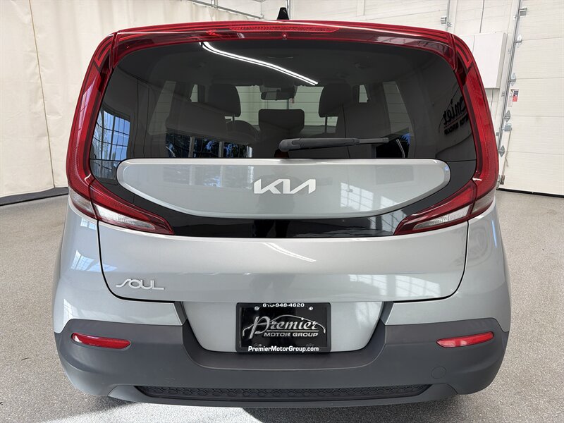2022 Kia Soul LX 7