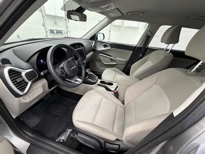 2022 Kia Soul LX - Photo 10 - Spring City, PA 19475