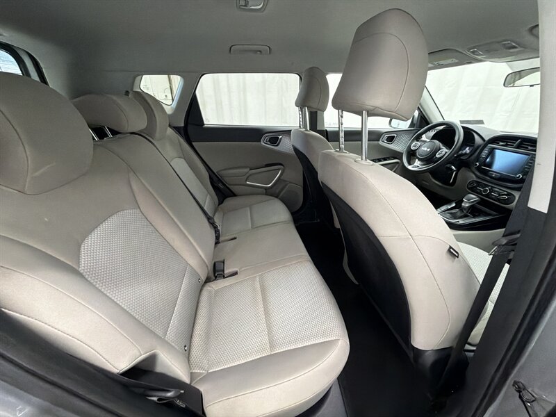 2022 Kia Soul LX 15