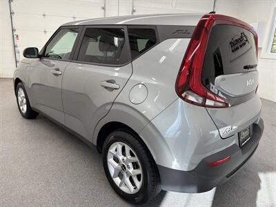 2022 Kia Soul LX - Photo 7 - Spring City, PA 19475