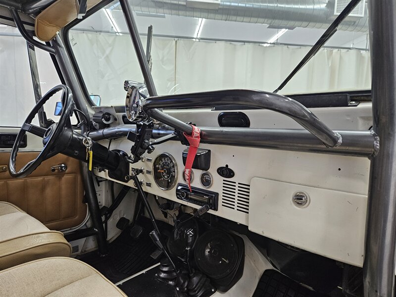 1986 Jeep CJ-7 2dr 34