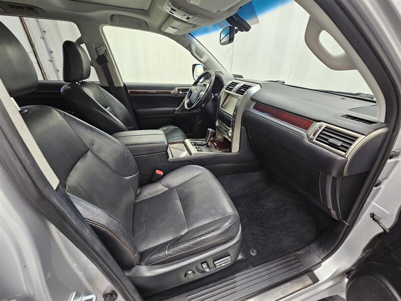 2017 Lexus GX 11