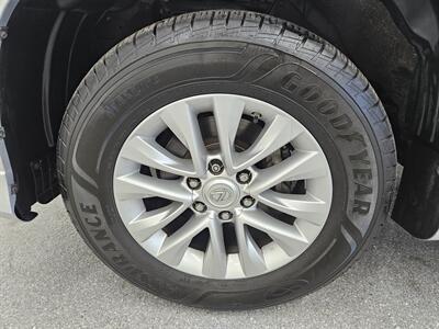 2017 Lexus GX   - Photo 14 - Spring City, PA 19475