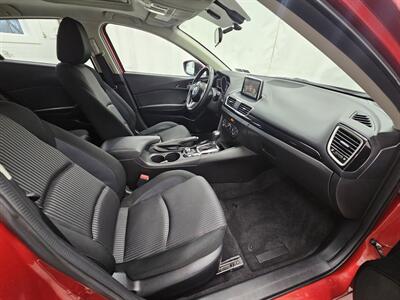 2016 Mazda Mazda3 i Touring - Photo 13 - Spring City, PA 19475