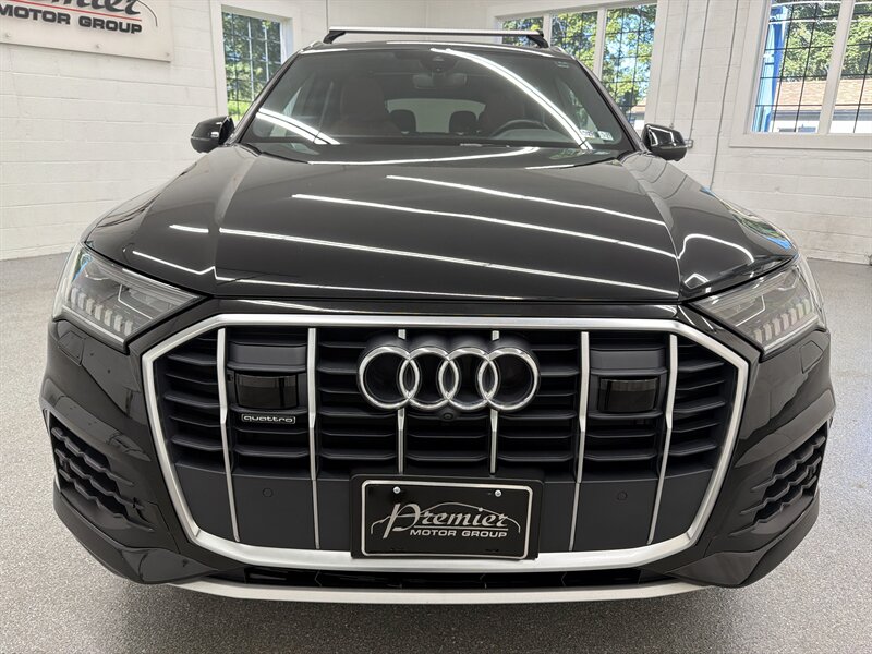 2022 Audi Q7 quattro Premium Plus  