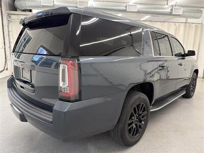 2020 GMC Yukon SLT - Photo 5 - Spring City, PA 19475