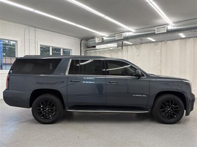 2020 GMC Yukon SLT - Photo 4 - Spring City, PA 19475