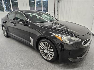 2018 Kia Stinger   - Photo 2 - Spring City, PA 19475