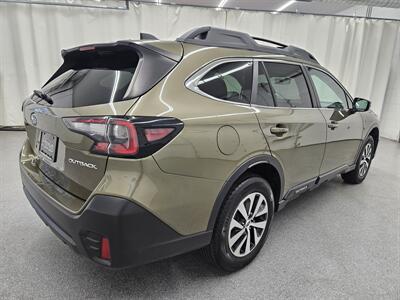 2021 Subaru Outback Premium   - Photo 5 - Spring City, PA 19475