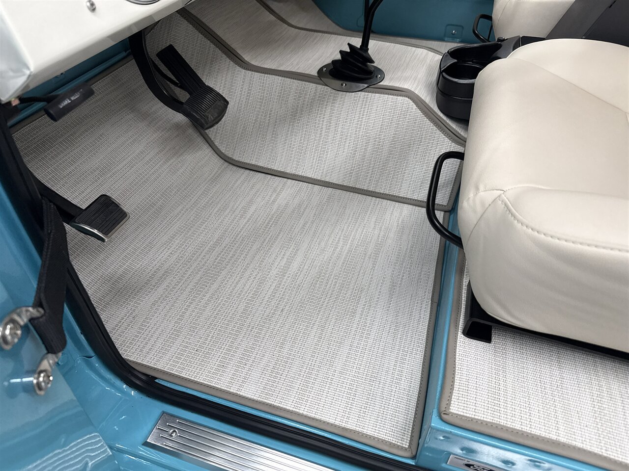 1975 Ford Bronco   - Photo 28 - Spring City, PA 19475