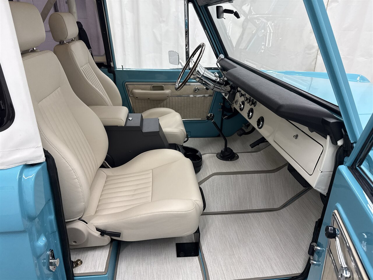 1975 Ford Bronco   - Photo 33 - Spring City, PA 19475