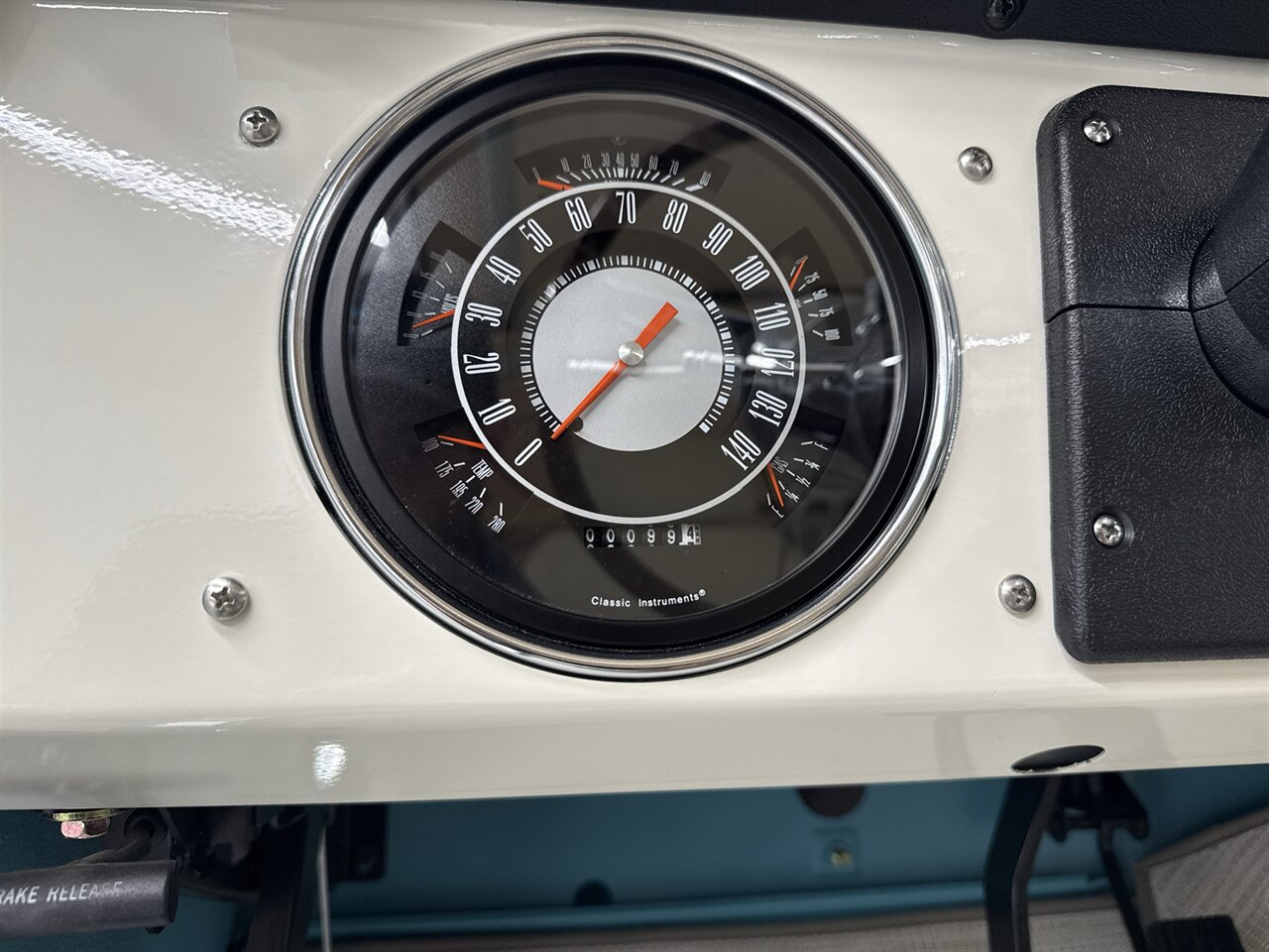 1975 Ford Bronco   - Photo 23 - Spring City, PA 19475