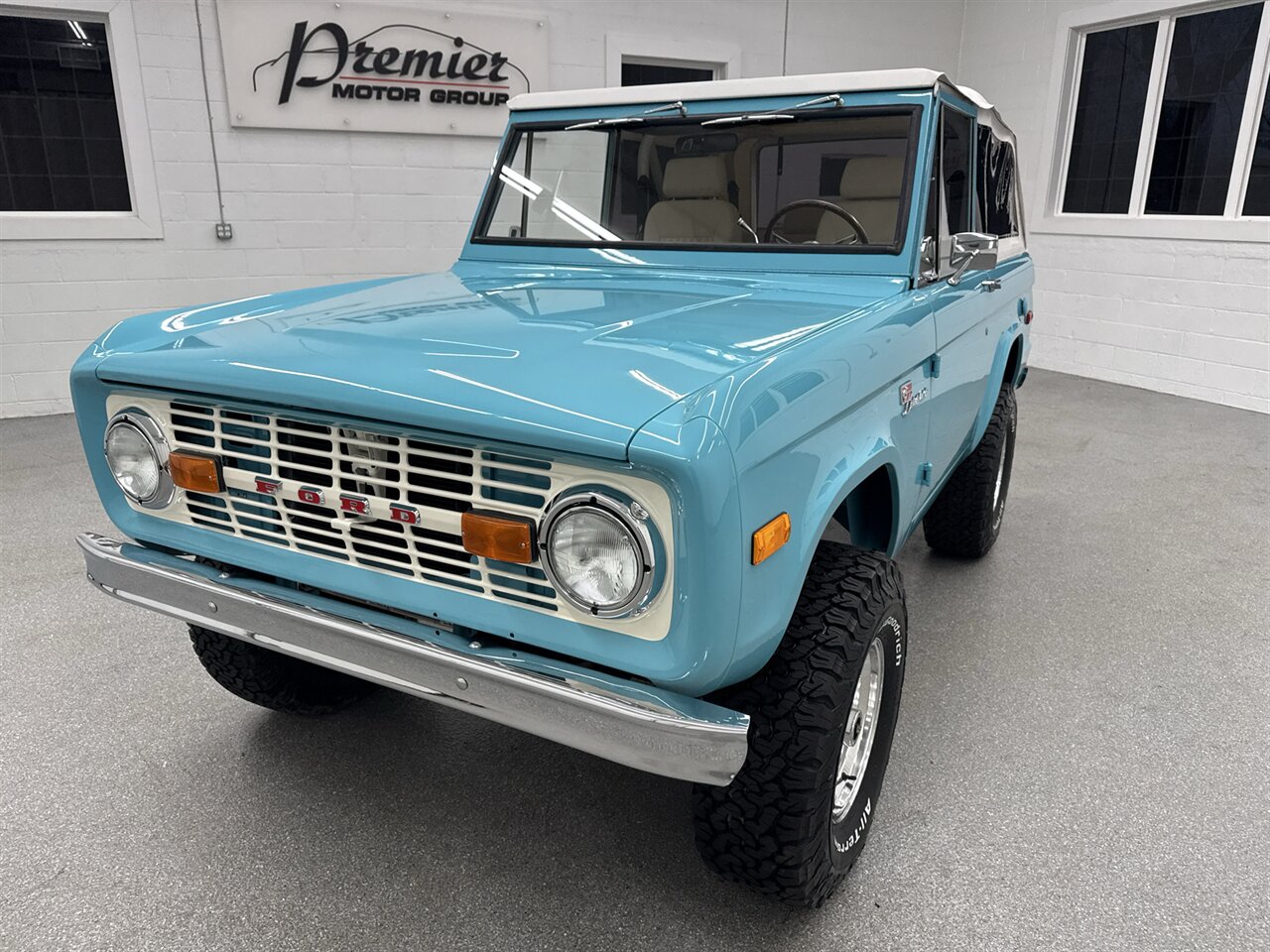 1975 Ford Bronco   - Photo 2 - Spring City, PA 19475