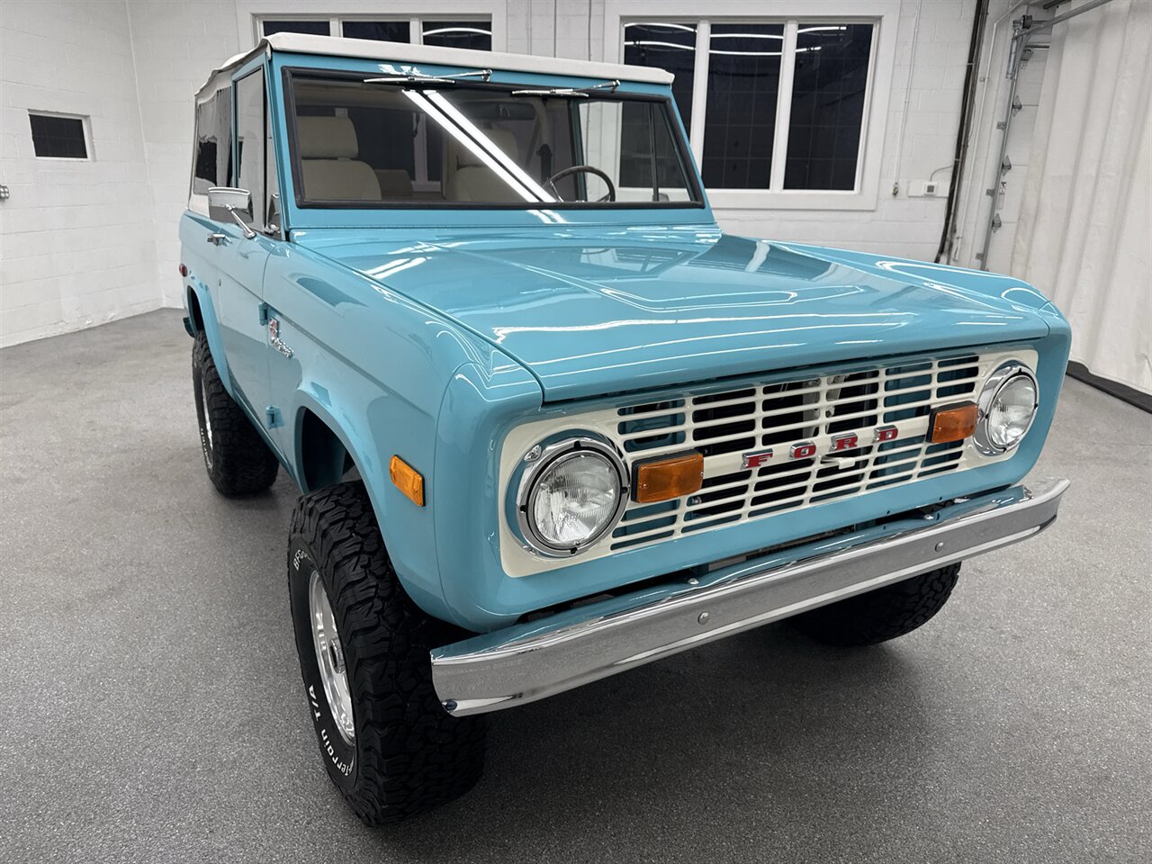 1975 Ford Bronco   - Photo 5 - Spring City, PA 19475
