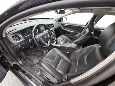 2015 Volvo V60 T5 Premier   - Photo 9 - Spring City, PA 19475