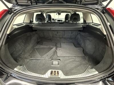 2015 Volvo V60 T5 Premier   - Photo 14 - Spring City, PA 19475