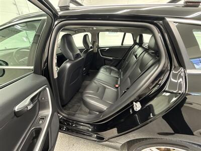 2015 Volvo V60 T5 Premier   - Photo 11 - Spring City, PA 19475