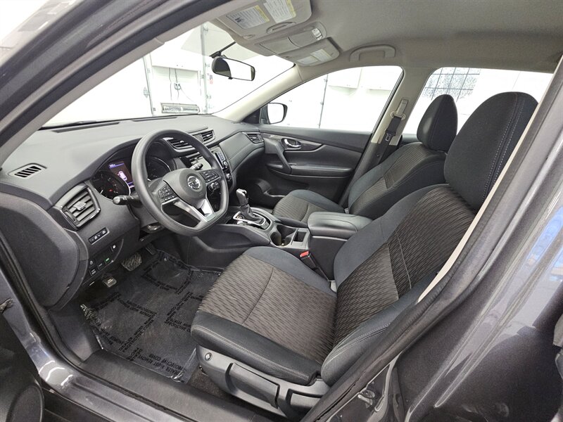 2018 Nissan Rogue S 10