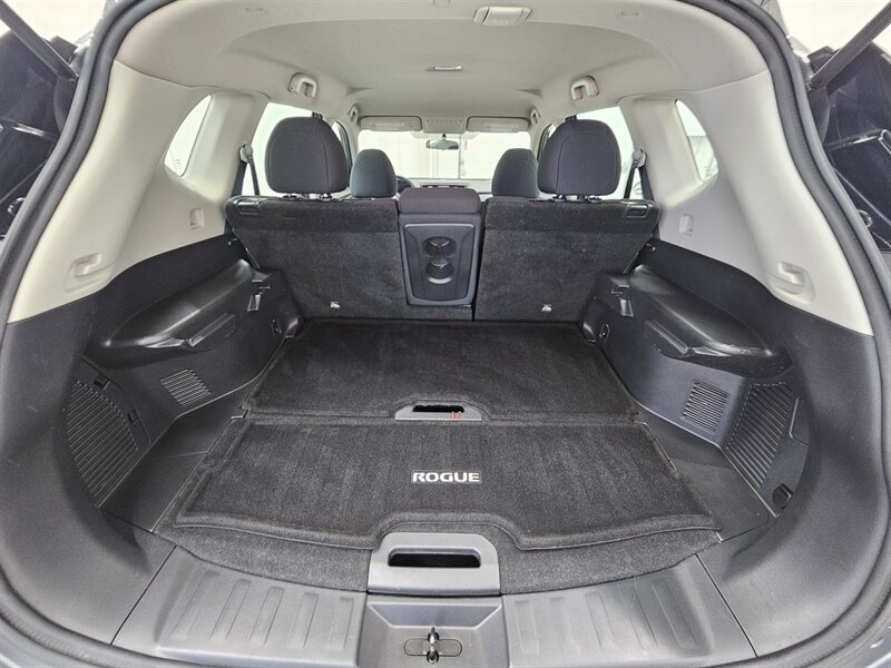 2018 Nissan Rogue S 14