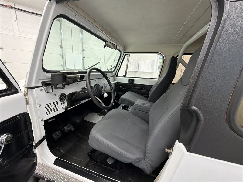1985 Jeep CJ-7 18