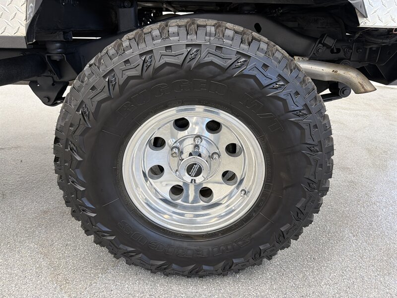 1985 Jeep CJ-7 35