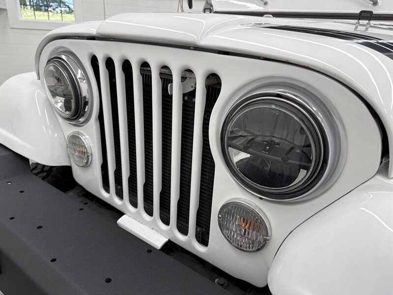 1985 Jeep CJ-7 11