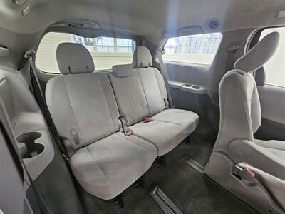 2015 Toyota Sienna L 7-Passenger   - Photo 15 - Spring City, PA 19475
