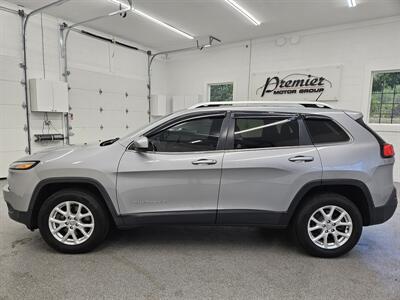 2014 Jeep Cherokee Altitude   - Photo 8 - Spring City, PA 19475