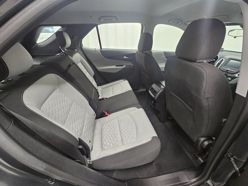2018 Chevrolet Equinox LS 14