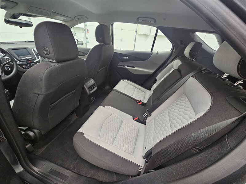 2018 Chevrolet Equinox LS 12