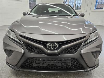 2018 Toyota Camry SE   - Photo 2 - Spring City, PA 19475