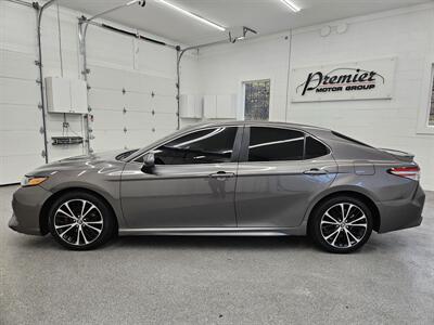 2018 Toyota Camry SE   - Photo 8 - Spring City, PA 19475