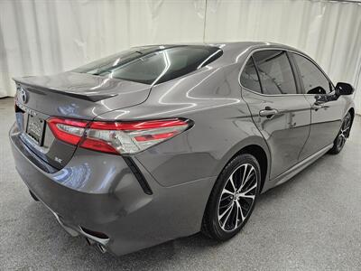 2018 Toyota Camry SE   - Photo 5 - Spring City, PA 19475